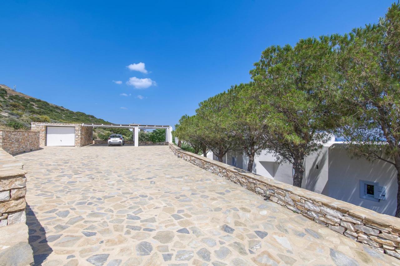 Villa Rossi Paros Luxury Apartments And Suites Дриос Номер фото