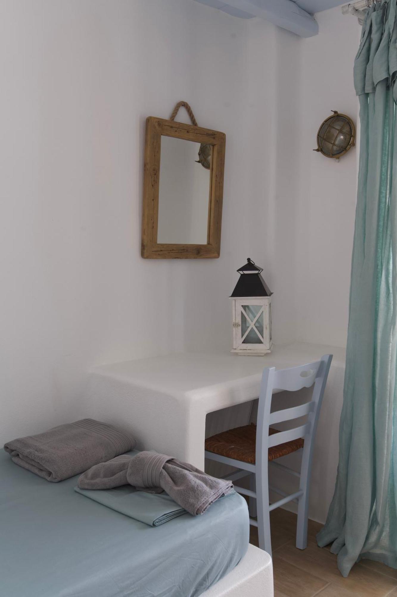 Villa Rossi Paros Luxury Apartments And Suites Дриос Номер фото